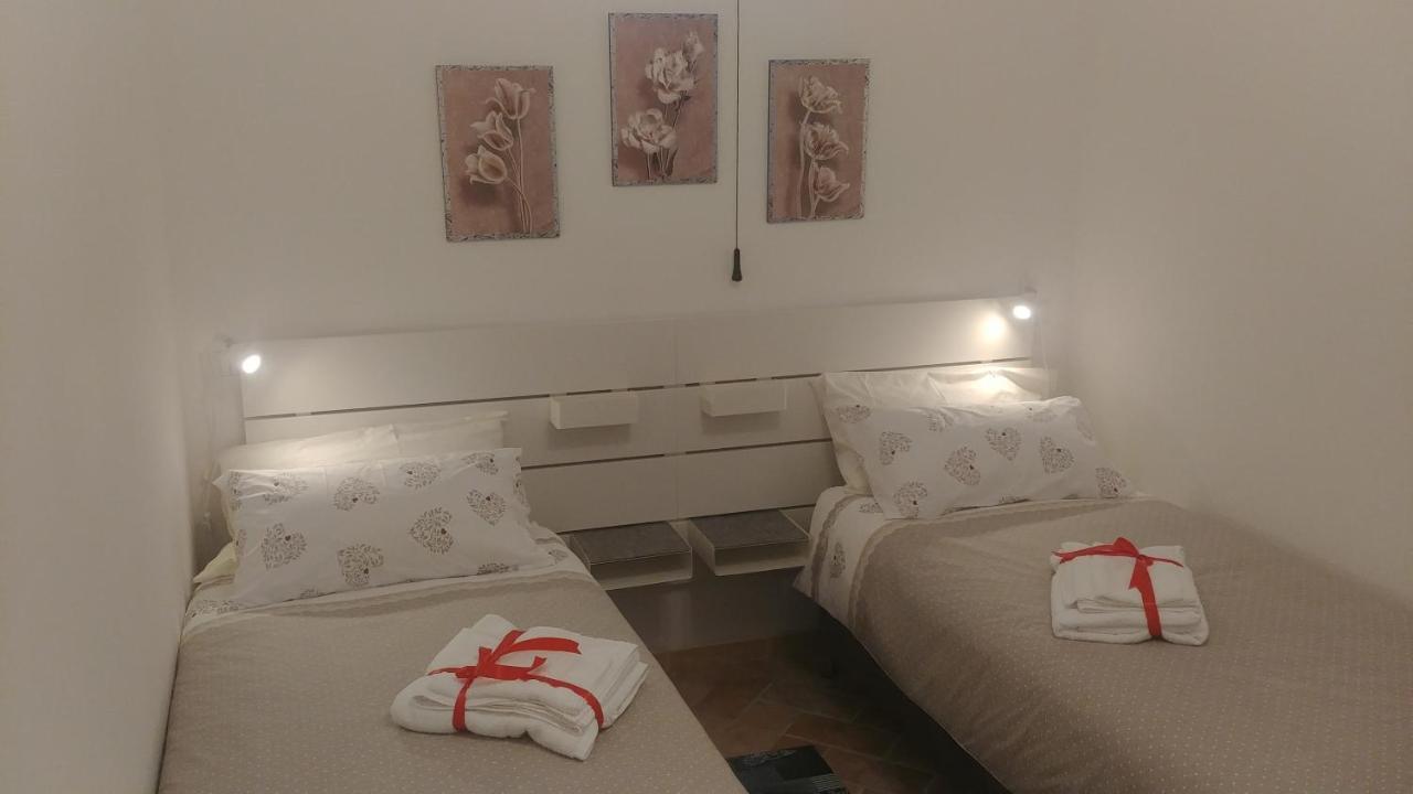 La Casa Di Alberto กาเมริโน ภายนอก รูปภาพ